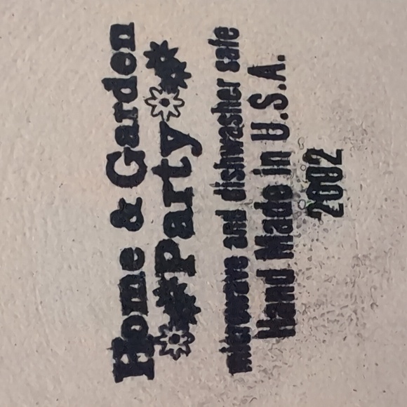 Home & Garden Party 2002 Handmade Stoneware Bean Pot. - Picture 10 of 13